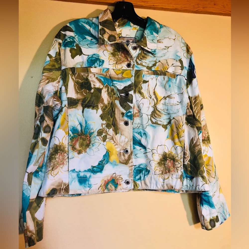 CARIBBEAN JOE Jean Jacket Floral Print Long Sleeve Button Down
